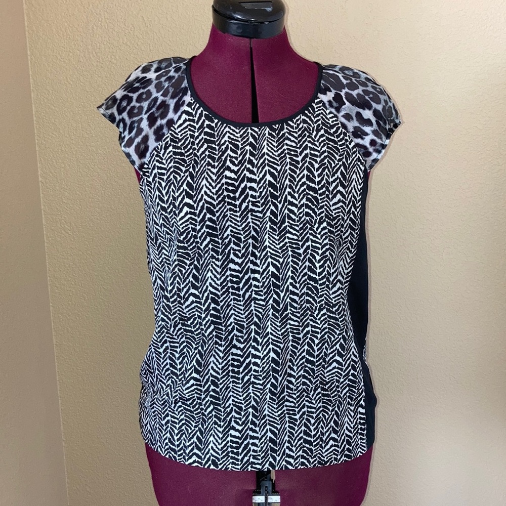 Express animal print Blouse XS